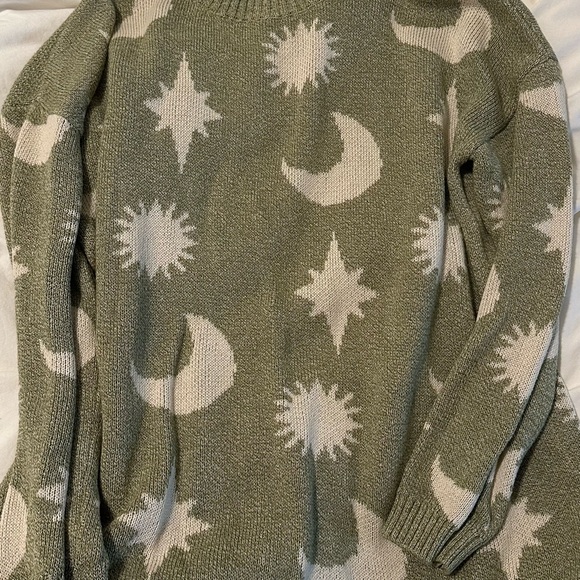 Claude & Co Moon Sweater - Picture 6 of 9